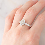 Anello a margherita a goccia in platino con diamanti (1.12ctw), anni ‘90