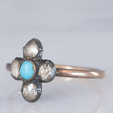 Anel antigo em forma de flor, em ouro amarelo 14K e prata, com turquesa e diamantes lapidados em rosa (aproximadamente 0.50 ct), final do século XIX.
