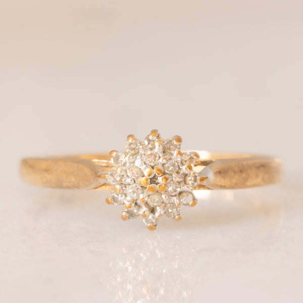 Anello a fiore vintage in oro giallo 9K con diamanti (0.10ctw ca.), anni ‘70/‘80