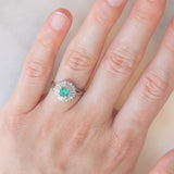 Anello ballerina vintage in platino con smeraldo (0.40ct) e diamanti (0.38ctw), anni ‘90