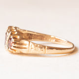 Vintage-Ring aus 9-karätigem Gelbgold mit Granat und Diamant (ca. 0.02 ctw), 60er Jahre