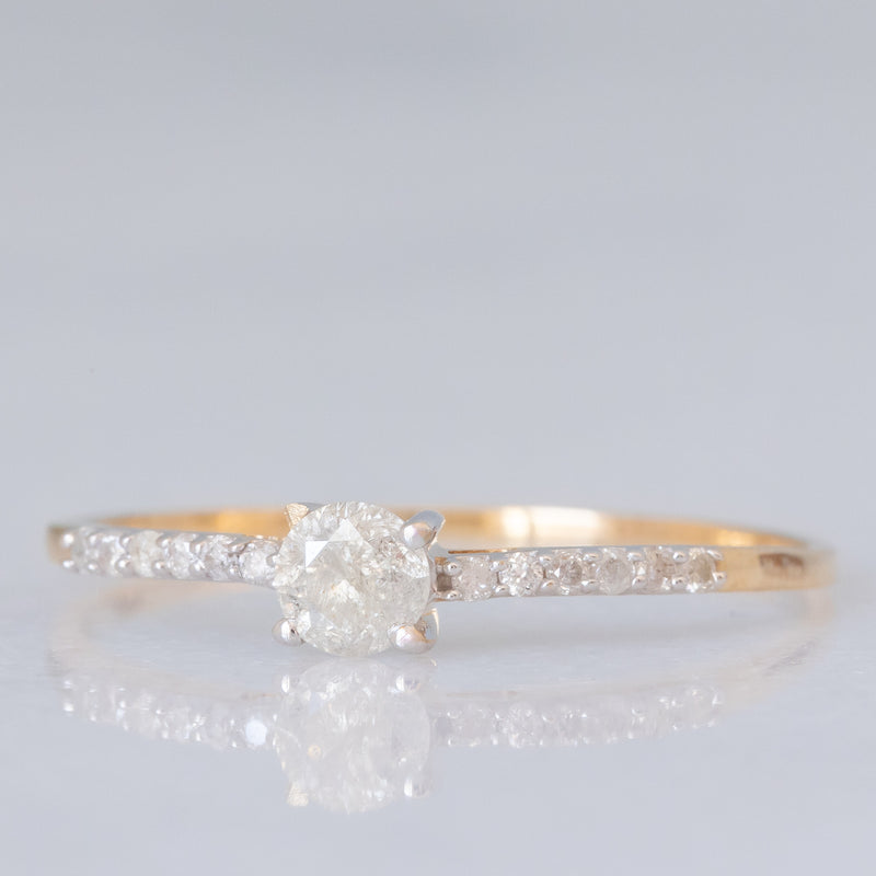 Solitario moderno in oro giallo 10K con diamanti (0.33ctw ca.)