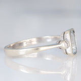 Trilogy vintage in oro bianco 9K con acquamarina (0.40ct ca.) e diamanti di taglio brillante (0.02ctw ca.), anni ‘70
