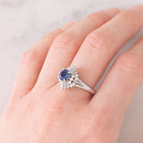 Anello ballerina vintage in platino con zaffiro (1.15ct) e diamanti (0.80ctw), anni ‘80/‘90