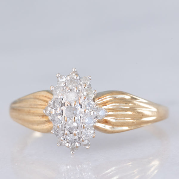 Anello vintage in oro giallo e bianco 9K con diamanti (0.20ctw ca.), anni ‘80