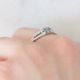 Anello contrarier vintage in platino con alessandriti (0.30ctw) e diamanti (0.21ctw)