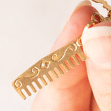 Paar Vintage-Anhänger in Kamm- und Scherenform