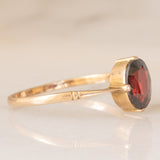 Solitario antico in oro giallo 9K con granato (1.10ct ca.), anni ‘10/‘20
