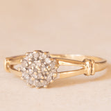 Anello a fiore vintage in oro giallo e bianco 9K con diamanti (0.10ctw ca.), anni ‘70