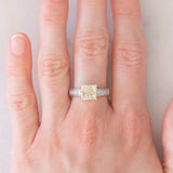 Anello vintage in oro bianco 18K con diamanti fancy gialli (1.23ctw) e diamanti bianchi (0.22ctw), anni ‘80/‘90