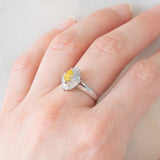 Anello ballerina in platino con diamante giallo (0.35ct) e diamanti bianchi (0.35ctw), anni ‘2000