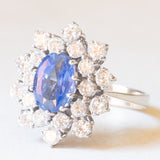 Vintage-Gänseblümchenring aus 14 Karat Weißgold mit Saphiren (ca. 1.90 ct) und Diamanten im Brillantschliff (ca. 1.80 ctw), 70er Jahre