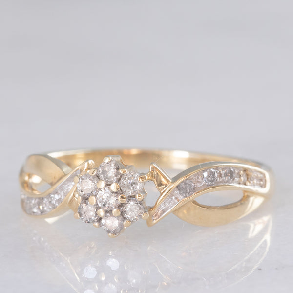Anello a fiore vintage in oro giallo 9K con diamanti (0.25ctw ca.), anni ‘90