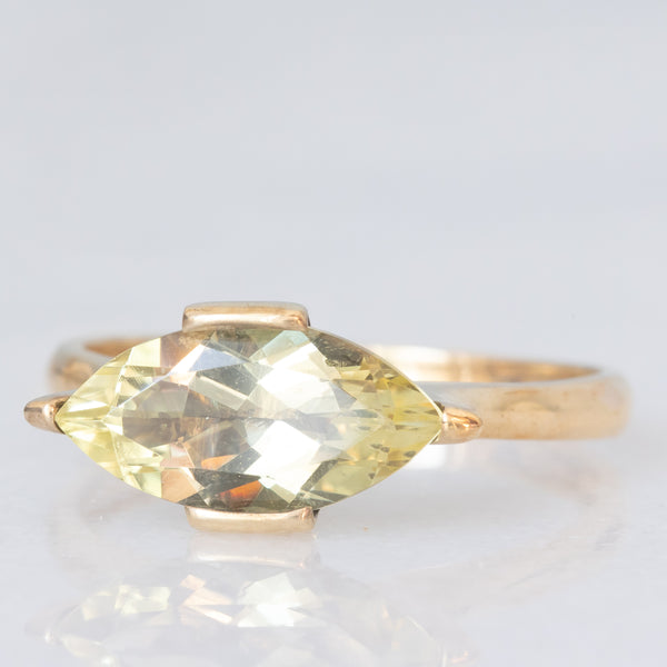 Anello da cocktail vintage in oro giallo 8K con quarzo citrino di taglio marquise (1.70ct ca.), anni ‘70/‘80
