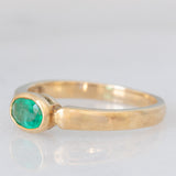 Solitario in oro giallo 9K con smeraldo (0.33ct)