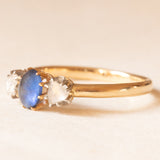 Antike Trilogie aus 18 Karat Gelbgold und Silber mit Saphir im Cabochonschliff (ca. 0.60 ct) und Diamanten im Rosettenschliff (ca. 0.20 ctw), 10er/20er Jahre