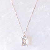Halskette mit Vintage-Kette aus 9-karätigem Weißgold und modernem Anhänger aus 9-karätigem Weißgold mit Aquamarin (ca. 1 Karat) und Diamanten