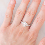 Anello a fiore vintage in platino con diamanti (1.33ctw), anni ‘90