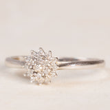 Bague fleur vintage en or blanc 9 carats et diamants (environ 0.20 ct), années 80