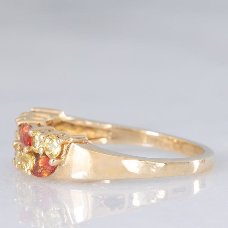 Anello vintage in oro giallo 9K con zaffiri sintetici arancioni e gialli (0.80ctw ca.), anni ‘90