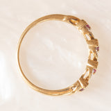 Veretta vintage in oro giallo e bianco 9K con rubini (0.25ctw ca.) e diamanti (0.03ctw ca.), anni ‘70/‘80