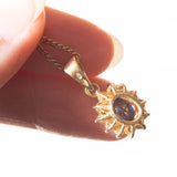 Vintage 18K yellow gold chain necklace with 18K yellow gold daisy pendant with sapphire (approx. 0.90ct) and brilliant-cut diamonds (approx. 0.36ctw), 70s