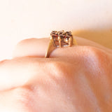 Anello vintage in oro giallo 9K con granati (0.90ctw ca.), anno 1978