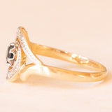 Art-Déco-Tourbillion-Ring aus 18-karätigem Gelb- und Weißgold mit Saphir (ca. 0.15 ct) und Diamanten im Rosettenschliff, 30er Jahre