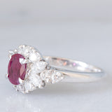 Anello vintage in platino con rubino (0.83ct) e diamanti (0.86ctw), anni ‘80/‘90