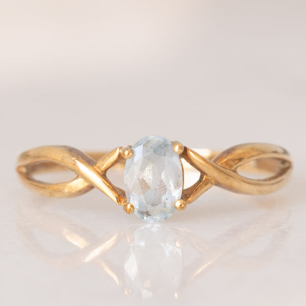 Anello vintage in oro giallo 9K con topazio azzurro (0.40ct ca.), anni ‘70/‘80
