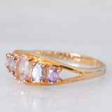 Anello in oro giallo 9K con morganite (0.36ct), tanzaniti (0.34ctw) e zaffiri viola sintetici (0.28ctw)