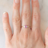 Anello vintage con zaffiro rosa (0.52ct ca.) e diamanti, annni ‘90