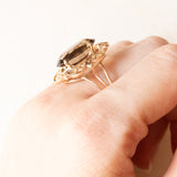 Vintage-Cocktailring aus 14-karätigem Gelbgold mit Rauchquarz (ca. 5.80 Karat), 60er Jahre