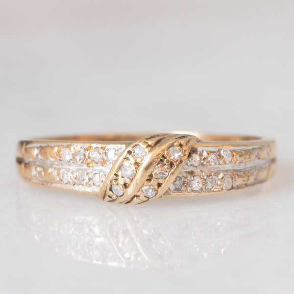 Anello a fascia vintage in oro giallo 9K con diamanti (0.18ctw ca.)