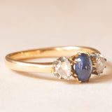 Antike Trilogie aus 18 Karat Gelbgold und Silber mit Saphir im Cabochonschliff (ca. 0.60 ct) und Diamanten im Rosettenschliff (ca. 0.20 ctw), 10er/20er Jahre