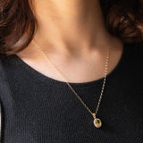Vintage-Halskette mit Kette aus 9-karätigem Gelbgold und Gänseblümchen-Anhänger aus 9-karätigem Gelb- und Weißgold mit Citrinquarz (ca. 1.50 ct) und Diamanten (ca. 0.10 ctw)