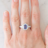 Anello a margherita in platino con tanzanite (1.70ct) e diamanti (1.28ctw), anni '90/anni '2000