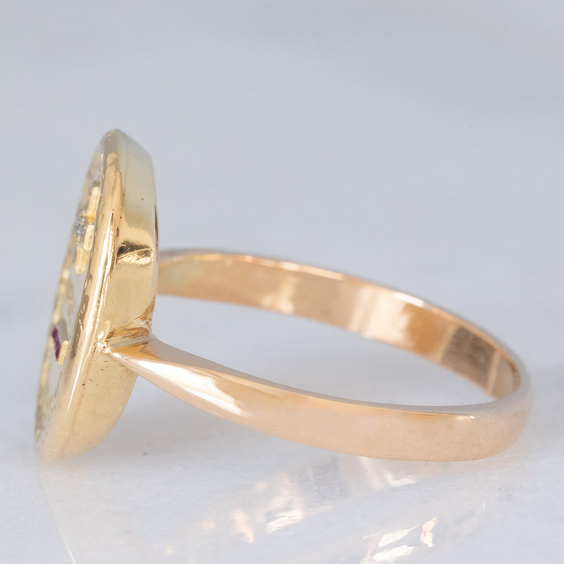 Anello “Plus qu’hier moins que demain” vintage in oro giallo 18K con diamanti e rubini