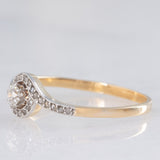 Anillo tourbillon vintage de oro amarillo de 18 quilates y plata con diamantes (centro de aprox. 0.15 ct), década de 50