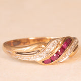 Vintage 9K yellow and white gold ring with rubies (0.20ctw approx.) and diamonds (0.03ctw approx.), 70s/80s