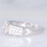 Anello a fascia e a fiore in platino con diamanti (1ctw), anni ‘90
