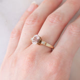 Anello da cocktail vintage in oro giallo 8K con morganite (1.50ct ca.) e diamanti