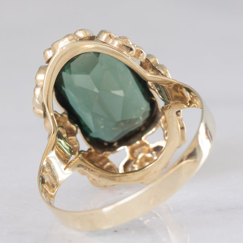 Anello da cocktail vintage in oro giallo 8K con spinello verde (3.80ct ca.), anni ‘70