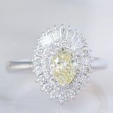 Anello ballerina vintage in platino con diamante fancy yellow (0.79ct) e diamanti (0.53ctw), anni ‘90