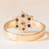 Vintage-Blumenring aus 9-karätigem Gelbgold mit rosa Turmalin (ca. 0.36 ct) und Saphiren (ca. 0.25 ctw)