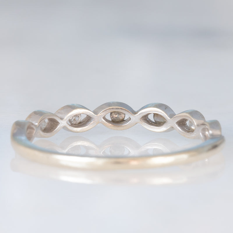 Anello intrecciato in oro bianco 9K con diamanti (0.05ctw ca.), anni ‘80
