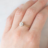 Vintage-Blumenring aus 9-karätigem Gelb- und Weißgold mit Diamanten im Brillantschliff (ca. 0.33 ctw)