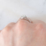 Anello a margherita a goccia in platino con diamanti (0.61ctw), anni ‘2000