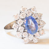 Vintage-Gänseblümchenring aus 14 Karat Weißgold mit Saphiren (ca. 1.90 ct) und Diamanten im Brillantschliff (ca. 1.80 ctw), 70er Jahre
