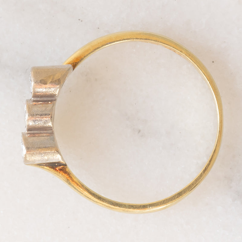 Trilogy vintage in oro giallo e bianco 14K con diamanti di taglio brillante (0.30ctw ca.), anni ‘60/‘70